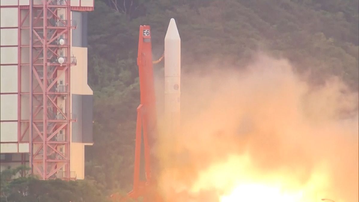 Japonská raketa mířící na oběžnou dráhu dostala kvůli problémům povel k sebezničení